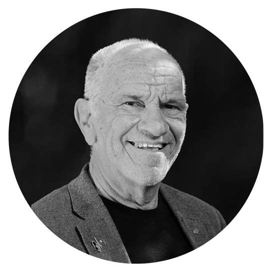 Emeritus Prof Dr Len Collard